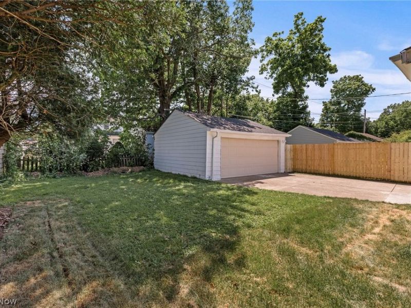 24006 E Silsby Road, Beachwood, OH 44122 Photo 42