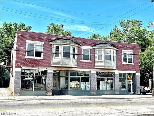 15557 Lake Shore Boulevard , Cleveland, OH 44110