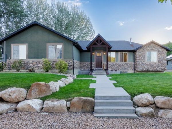 180 S 200 W, Wales, UT 84667