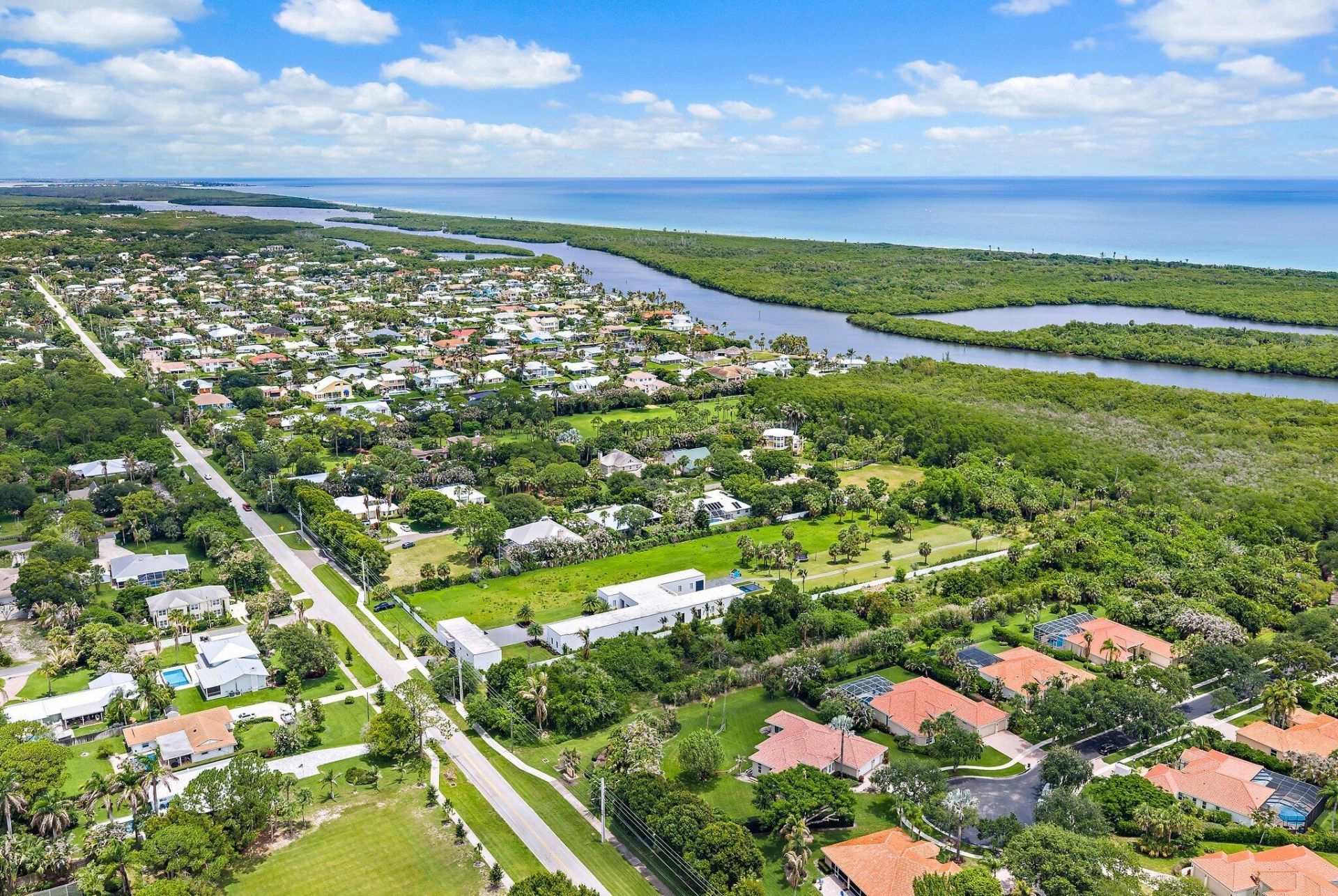 9741 SE Gomez Avenue, Hobe Sound, FL 33455 Photo