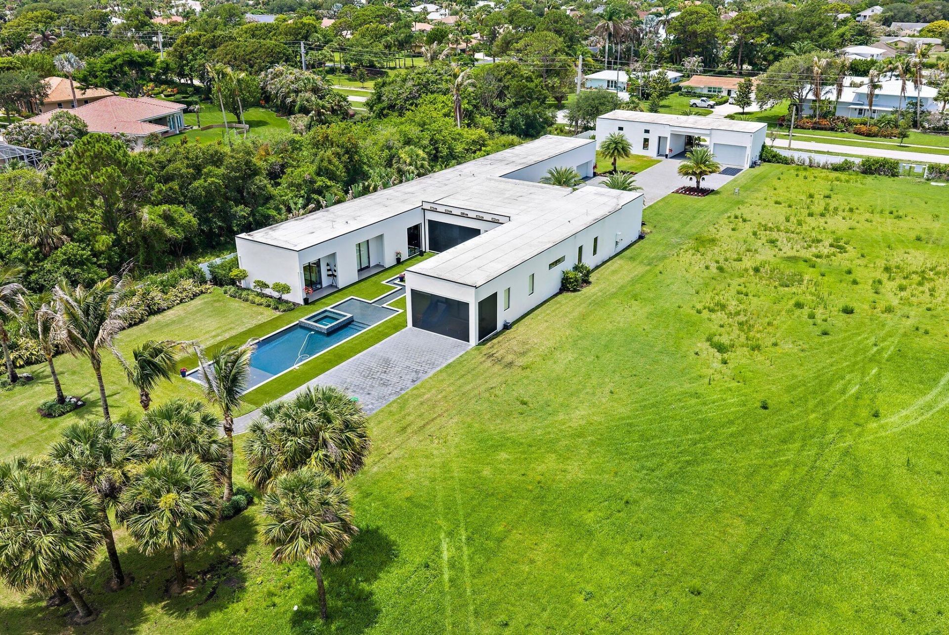 9741 SE Gomez Avenue, Hobe Sound, FL 33455 Photo