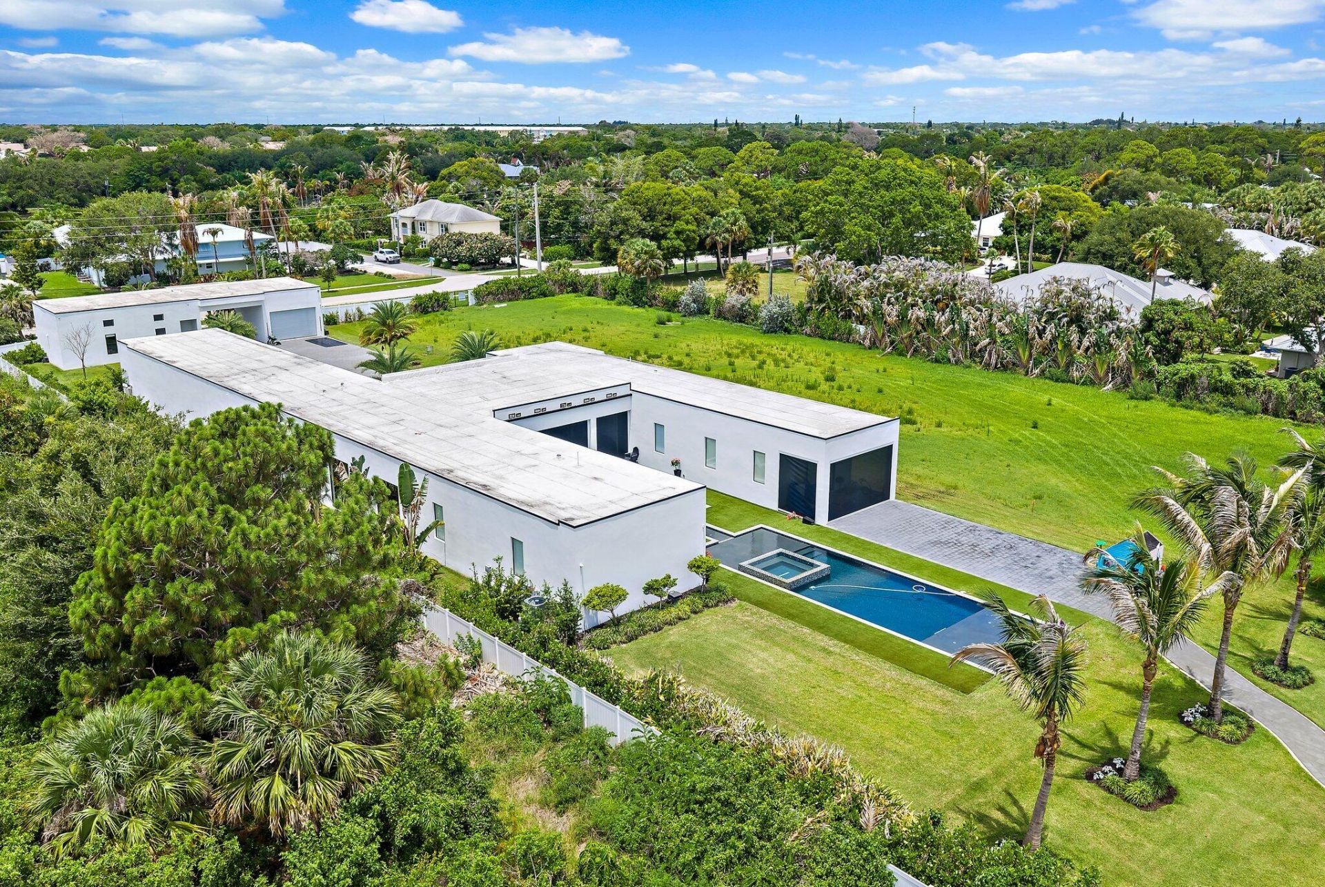 9741 SE Gomez Avenue, Hobe Sound, FL 33455 Photo