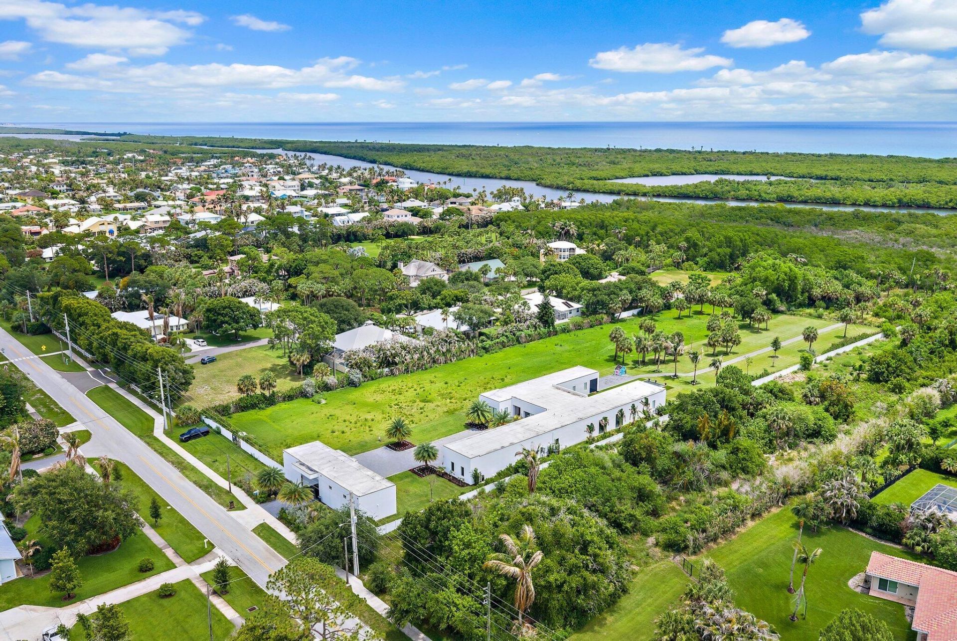 9741 SE Gomez Avenue, Hobe Sound, FL 33455 Photo