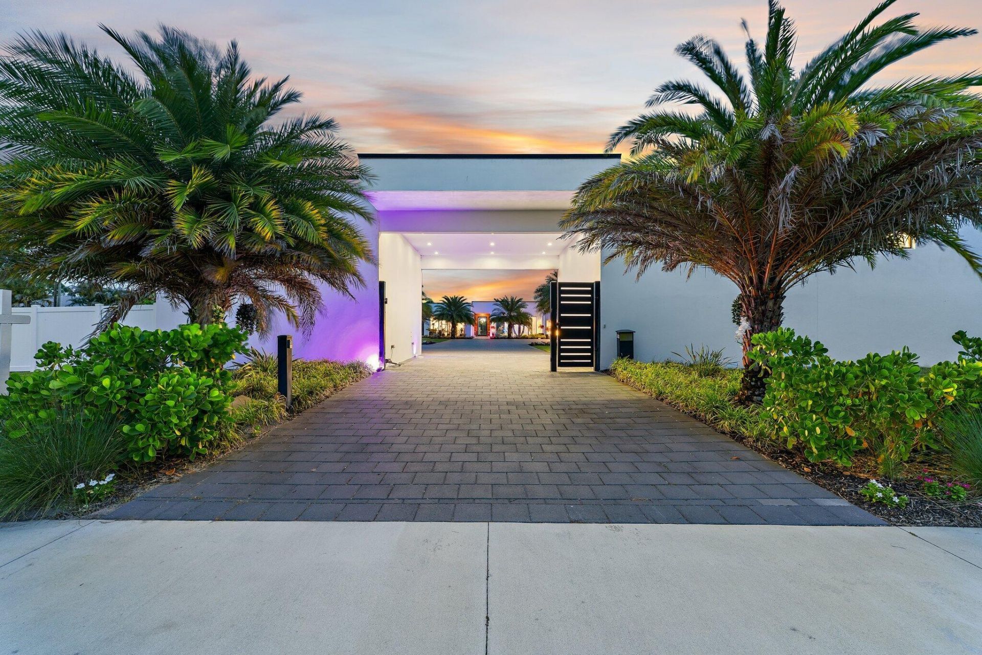 9741 SE Gomez Avenue, Hobe Sound, FL 33455 Photo