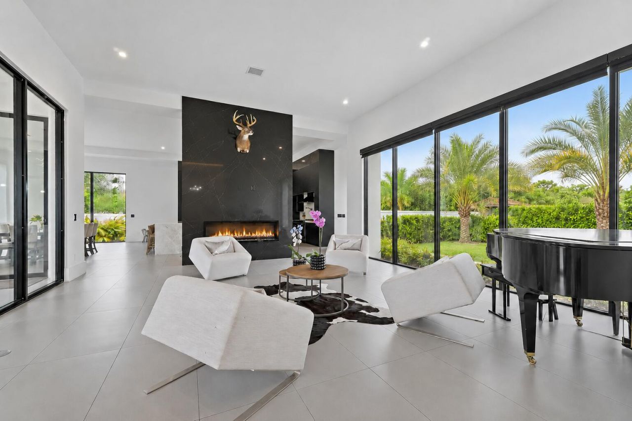 9741 SE Gomez Avenue, Hobe Sound, FL 33455 Photo