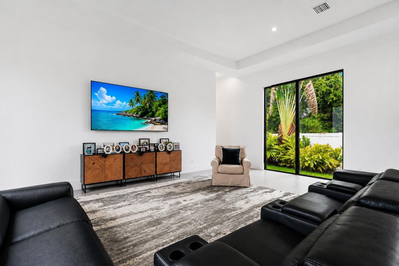 9741 SE Gomez Avenue, Hobe Sound, FL 33455 Photo