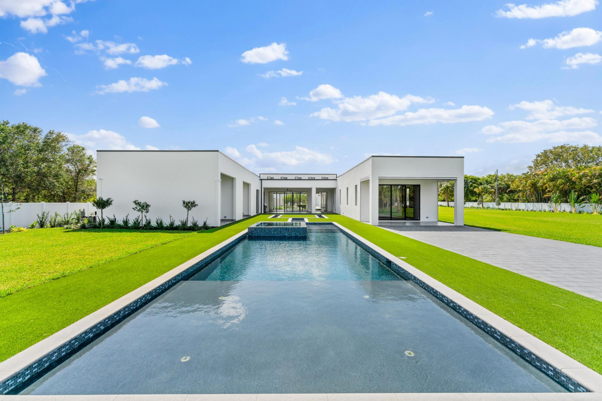 9741 SE Gomez Avenue, Hobe Sound, FL 33455 Photo
