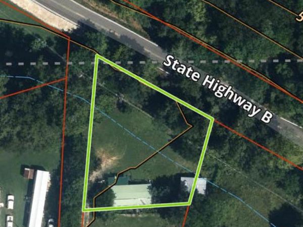 727 Eastwood Street , Piedmont, MO 63957