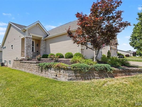 11 Thoreau Court, O'Fallon, MO 63366