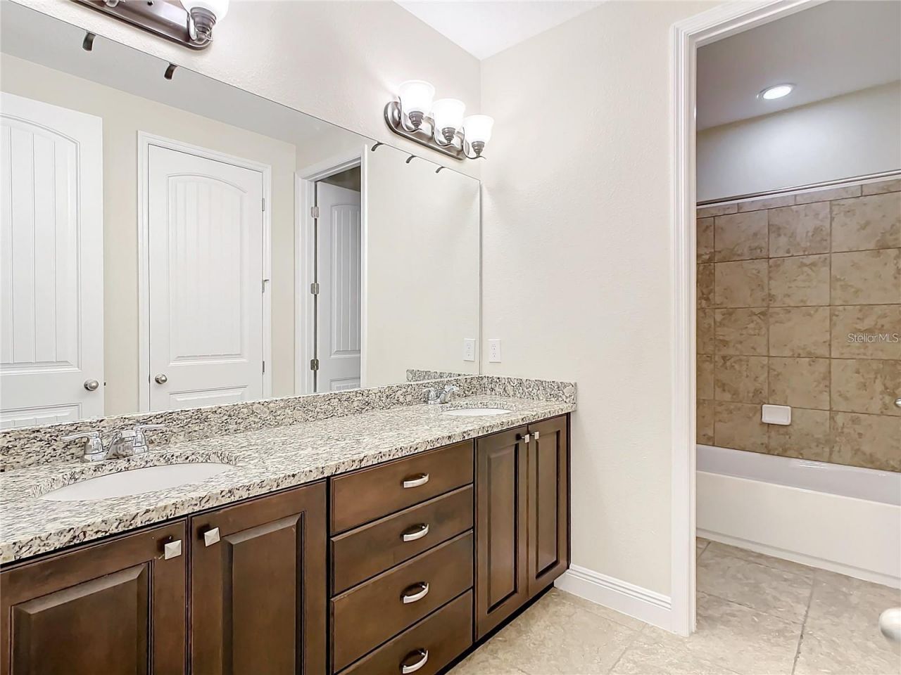 421 Meadowridge Cove , Longwood, FL 32750 Photo