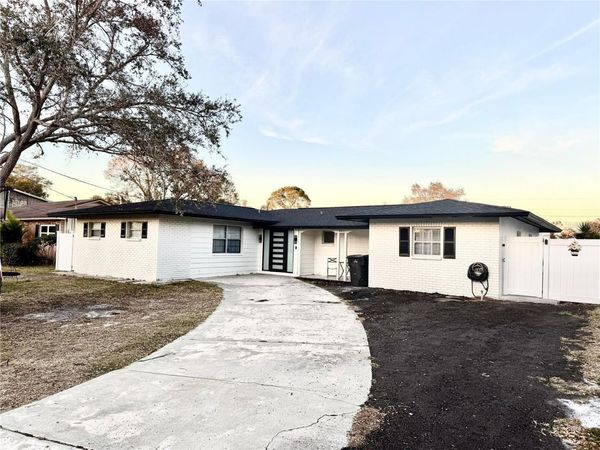 4911 SHETLAND AVENUE , TAMPA, FL 33615