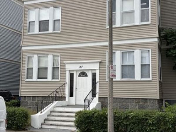 27 Hosmer St, Unit 1, Boston, MA 02126