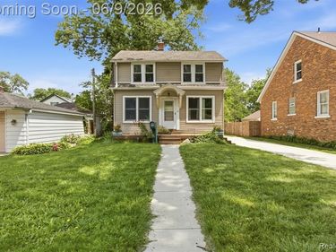 21934 Linwood Avenue, Eastpointe, MI 48021