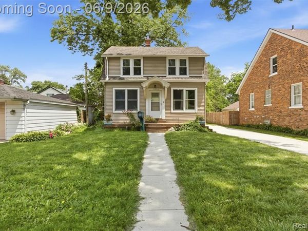 21934 Linwood Avenue, Eastpointe, MI 48021