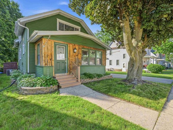 213 Roller Avenue, Beaver Dam, WI 53916