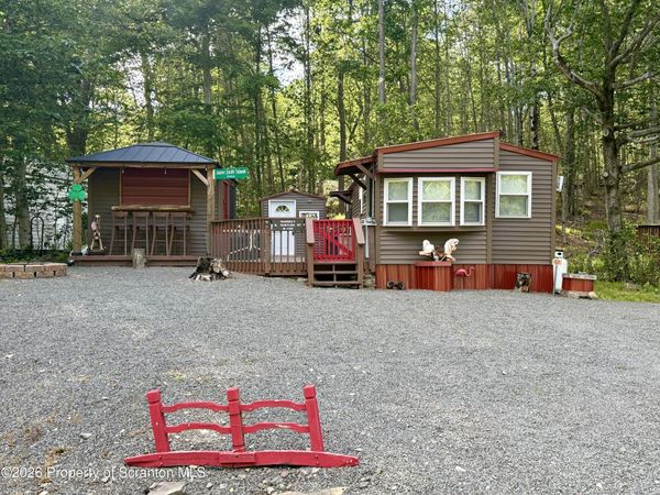 132 Rainbow Drive , Covington Twp, PA 18424
