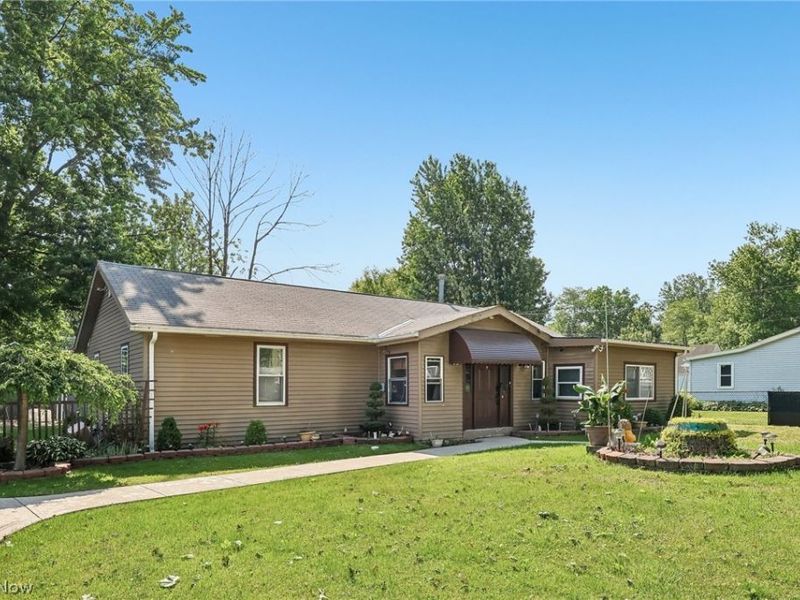 912 Maplewood Avenue, Painesville Township, OH 44077 Photo 2