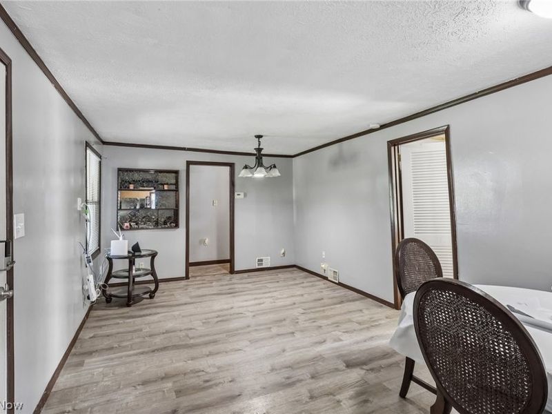 912 Maplewood Avenue, Painesville Township, OH 44077 Photo 9