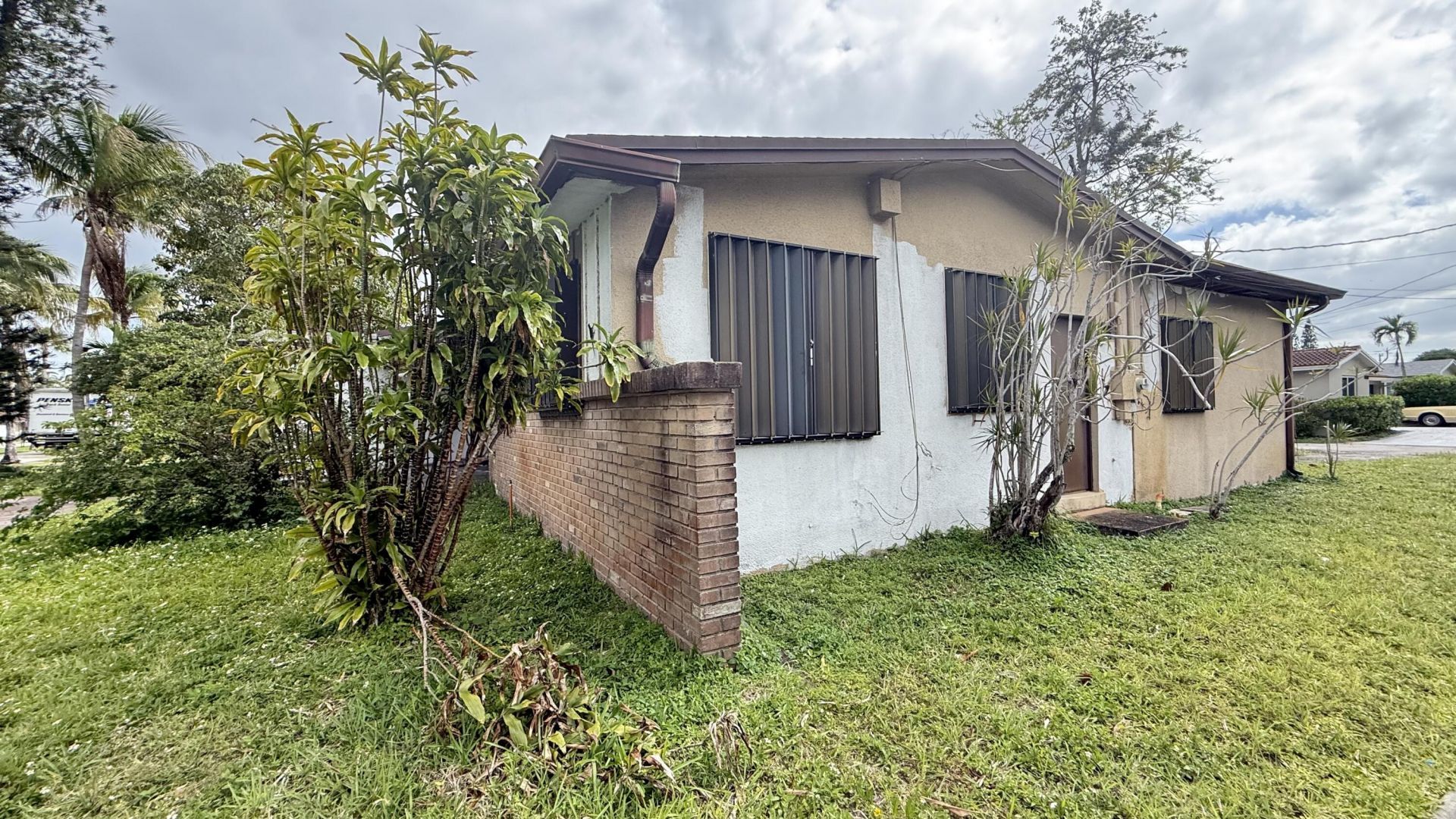 818 N 46th Avenue, Hollywood, FL 33021 Photo