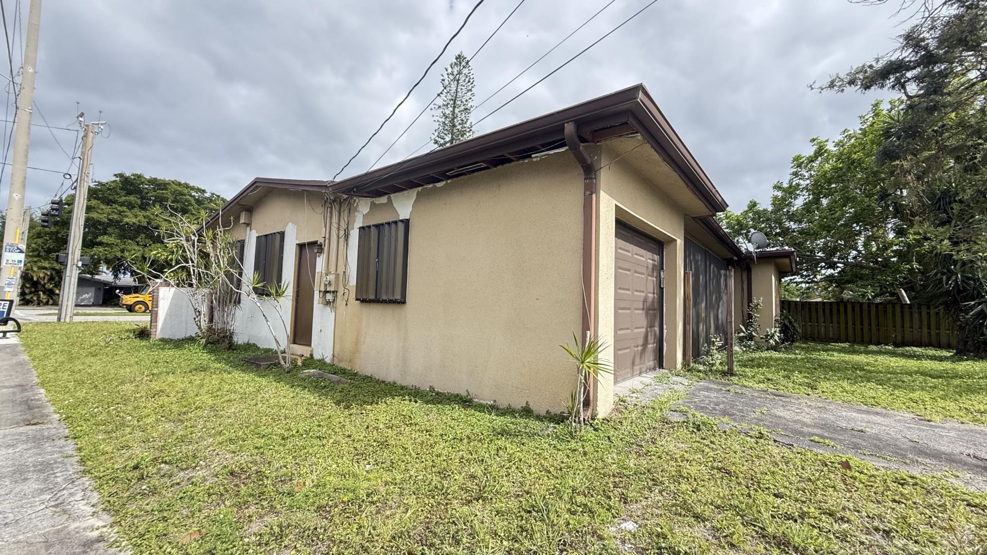 818 N 46th Avenue, Hollywood, FL 33021 Photo