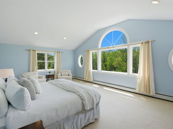 42 Blackberry Lane, Jamaica, VT 05343
