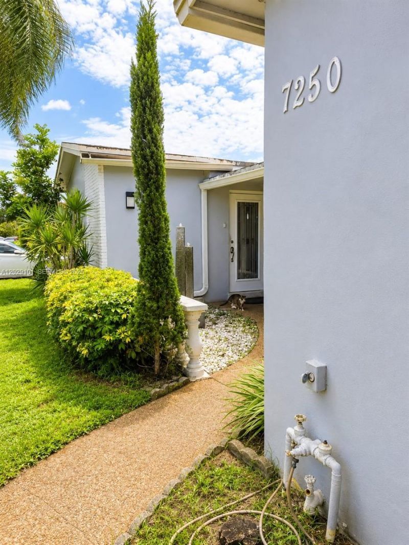 7250 Dilido Blvd , Miramar, FL 33023 Photo