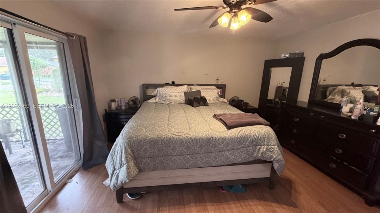 5356 NW 93rd Ter , Sunrise, FL 33351 Photo