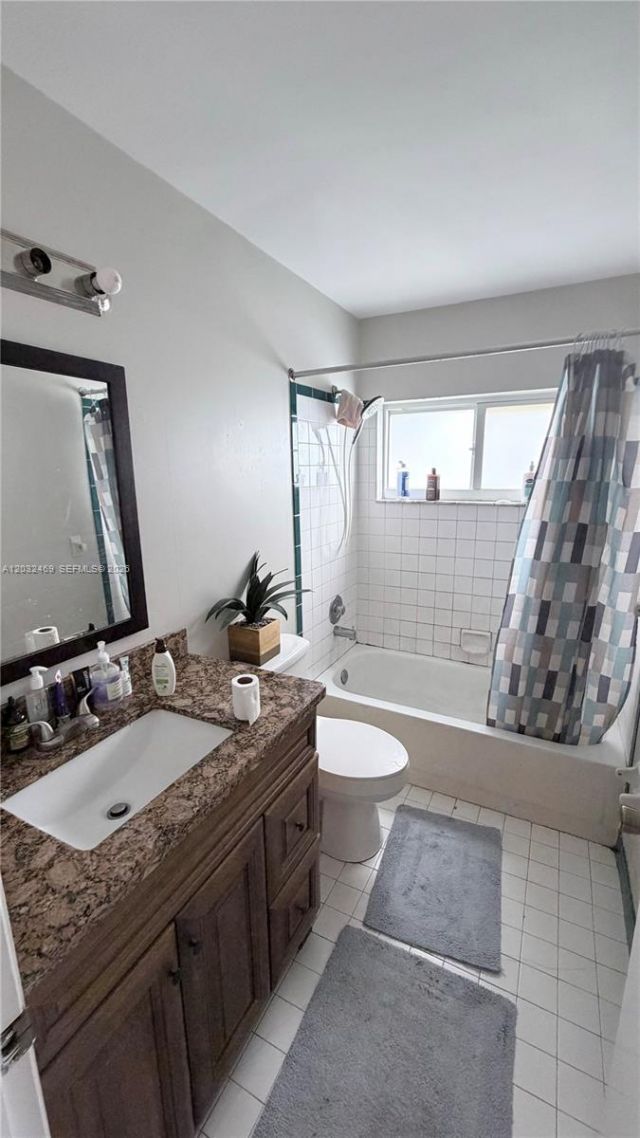 5356 NW 93rd Ter , Sunrise, FL 33351 Photo
