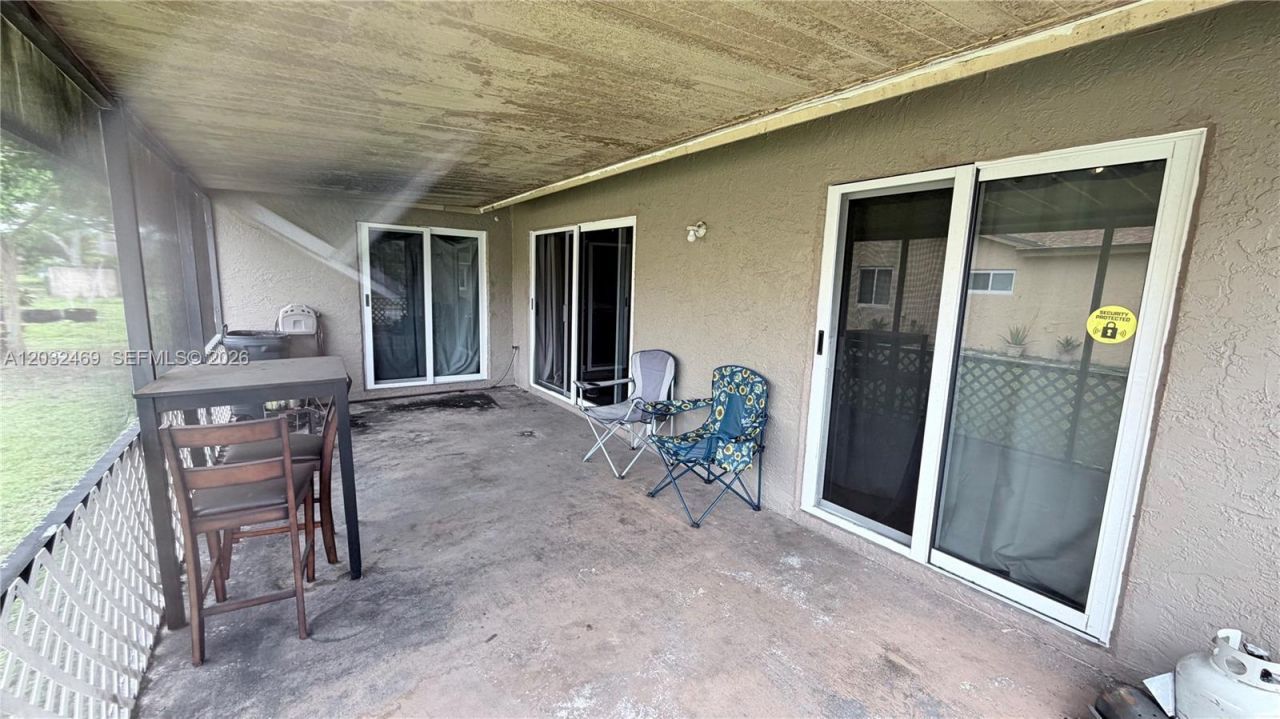 5356 NW 93rd Ter , Sunrise, FL 33351 Photo