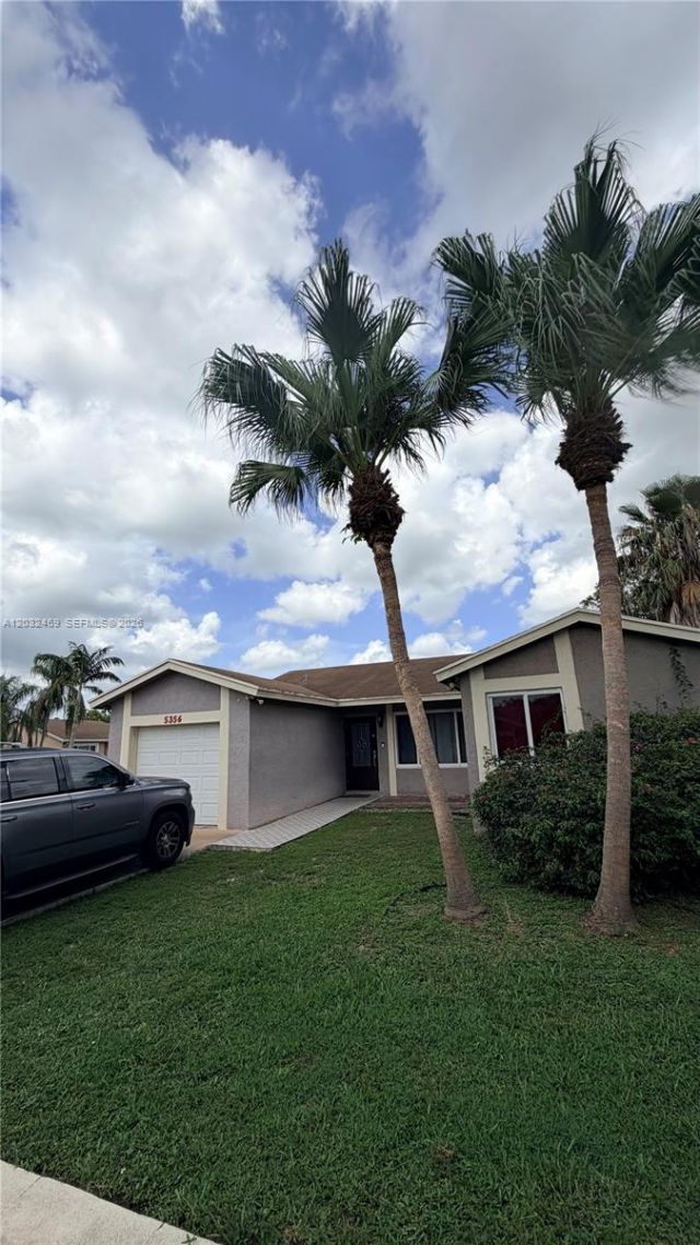 5356 NW 93rd Ter , Sunrise, FL 33351 Photo