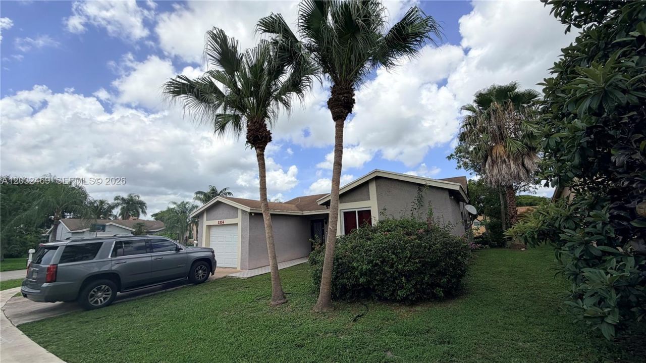 5356 NW 93rd Ter , Sunrise, FL 33351 Photo
