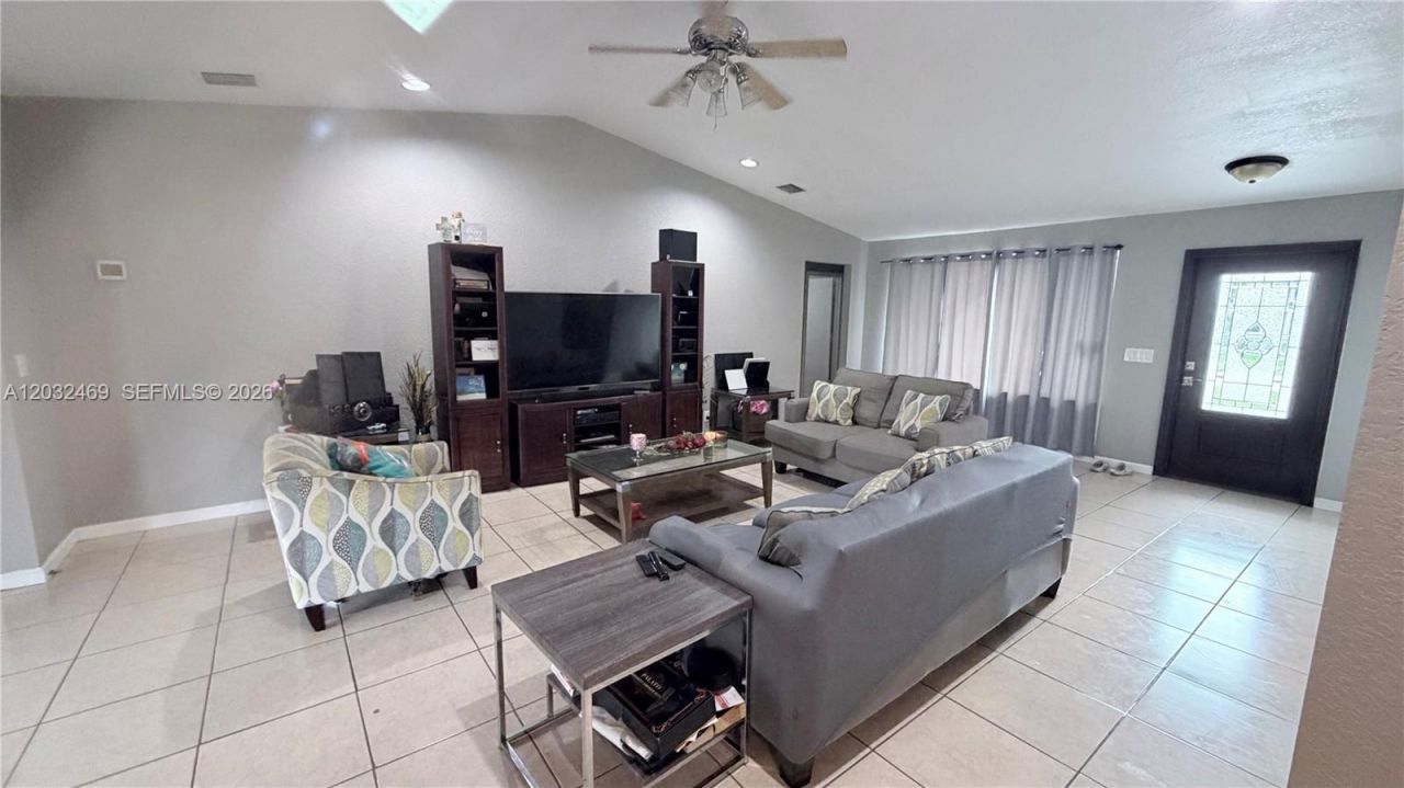5356 NW 93rd Ter , Sunrise, FL 33351 Photo
