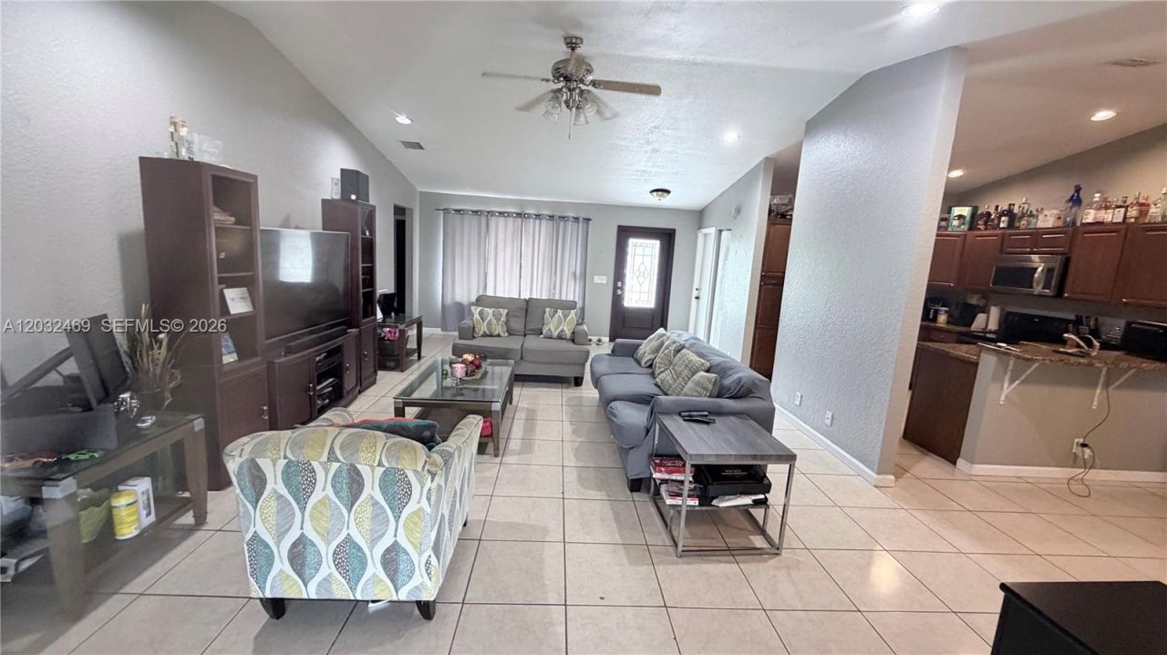 5356 NW 93rd Ter , Sunrise, FL 33351 Photo