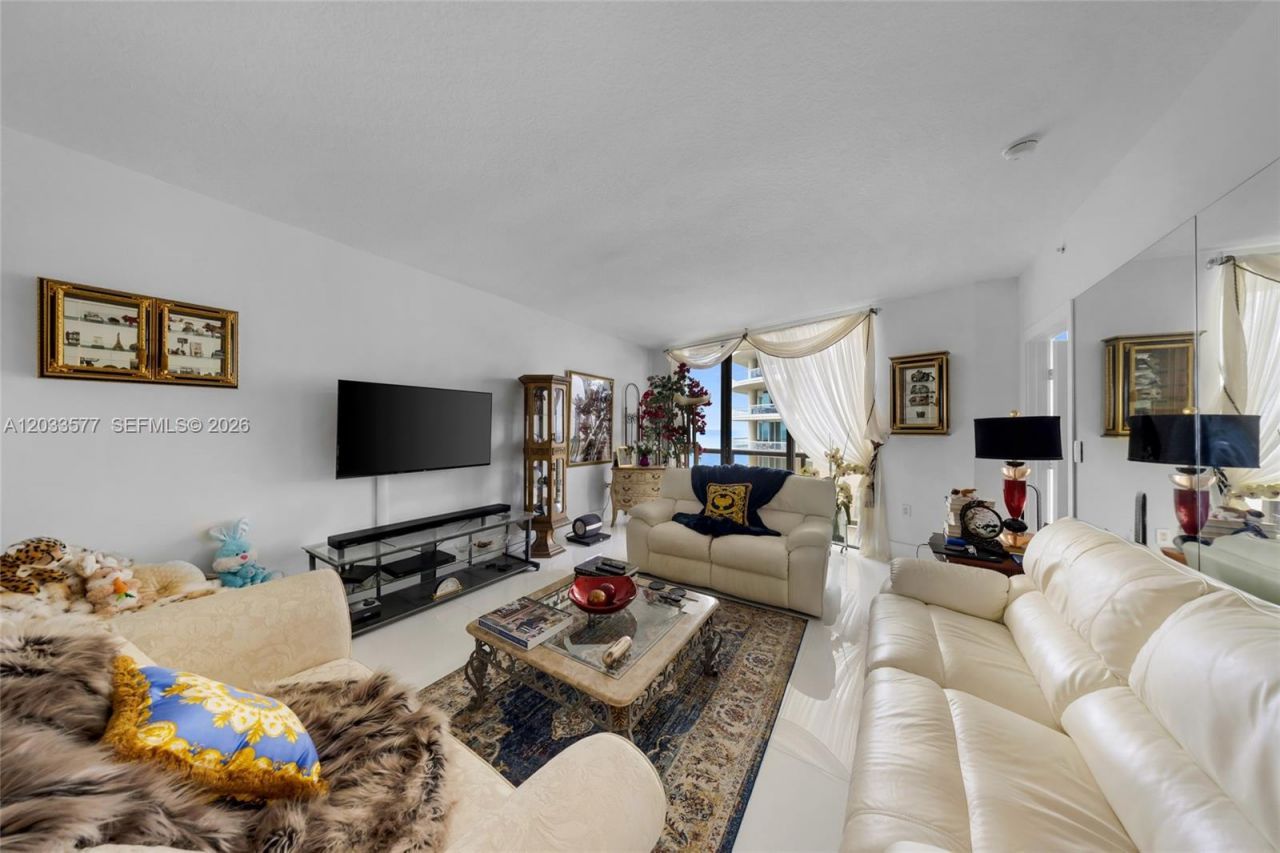 16275 Collins Ave, Unit 2502, Sunny Isles Beach, FL 33160 Photo