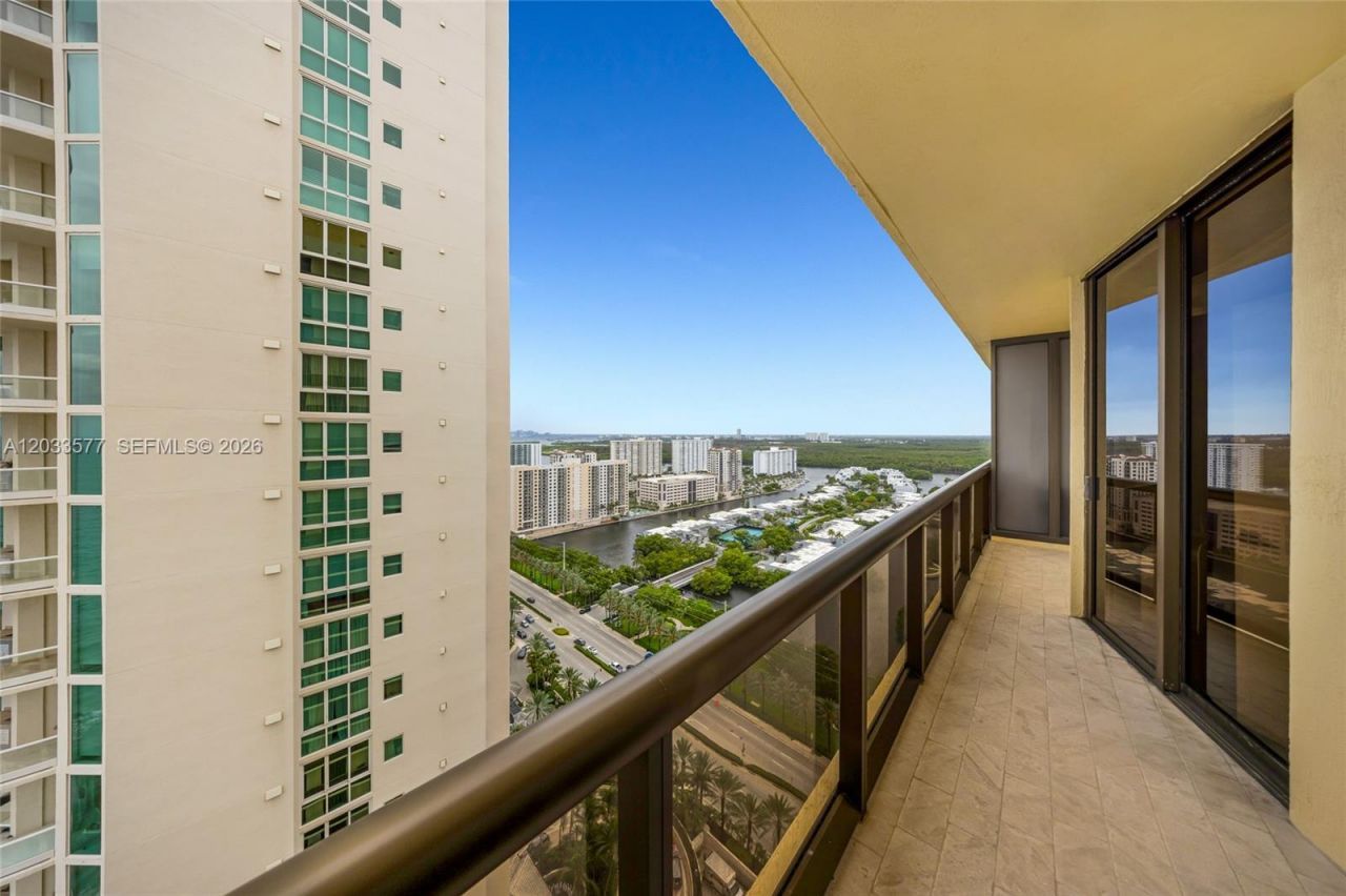 16275 Collins Ave, Unit 2502, Sunny Isles Beach, FL 33160 Photo