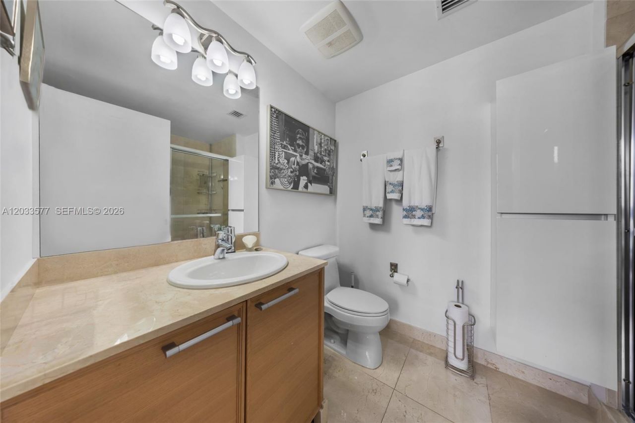 16275 Collins Ave, Unit 2502, Sunny Isles Beach, FL 33160 Photo