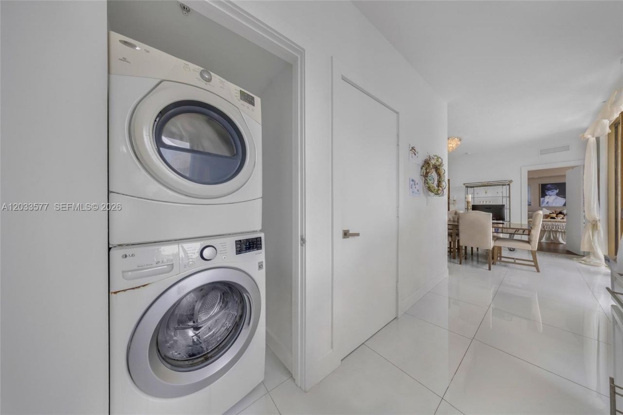 16275 Collins Ave, Unit 2502, Sunny Isles Beach, FL 33160 Photo