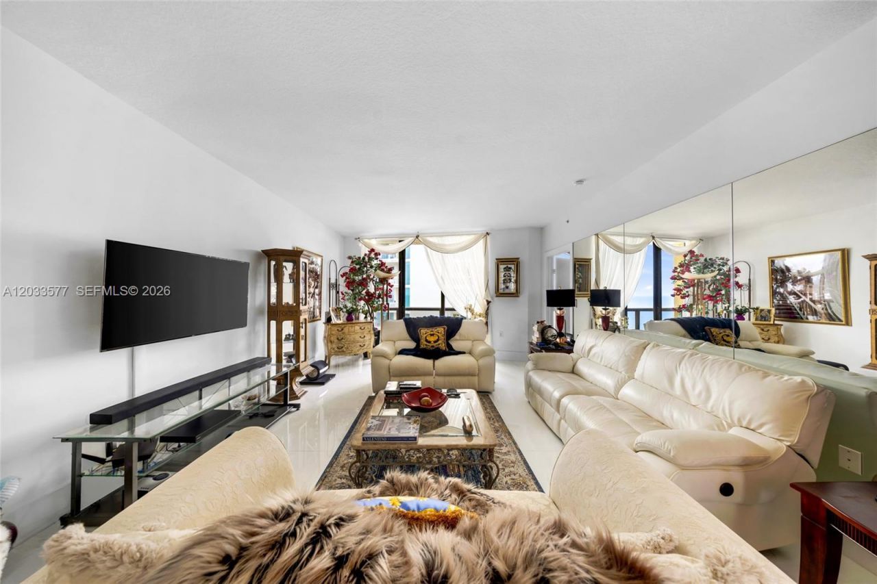 16275 Collins Ave, Unit 2502, Sunny Isles Beach, FL 33160 Photo