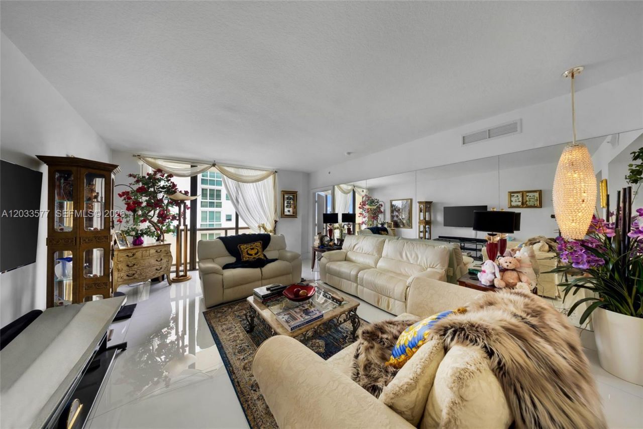 16275 Collins Ave, Unit 2502, Sunny Isles Beach, FL 33160 Photo