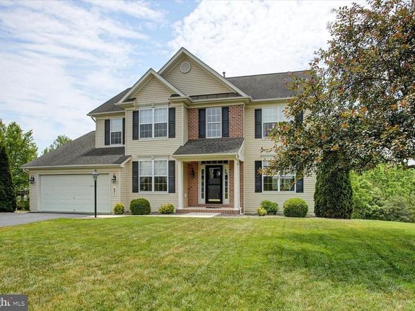 641 SHANNON DRIVE N, GREENCASTLE, PA 17225