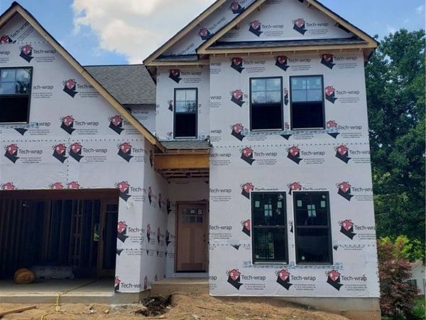 2425 Elmwood Circle , Atlanta, GA 30339