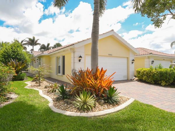 10653 SW Hartwick Drive, Port St. Lucie, FL 34987
