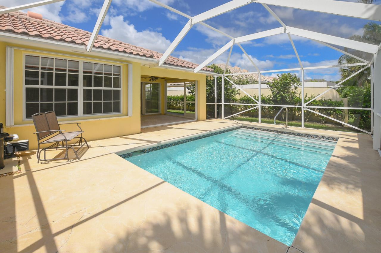 10653 SW Hartwick Drive, Port Saint Lucie, FL 34987 Photo