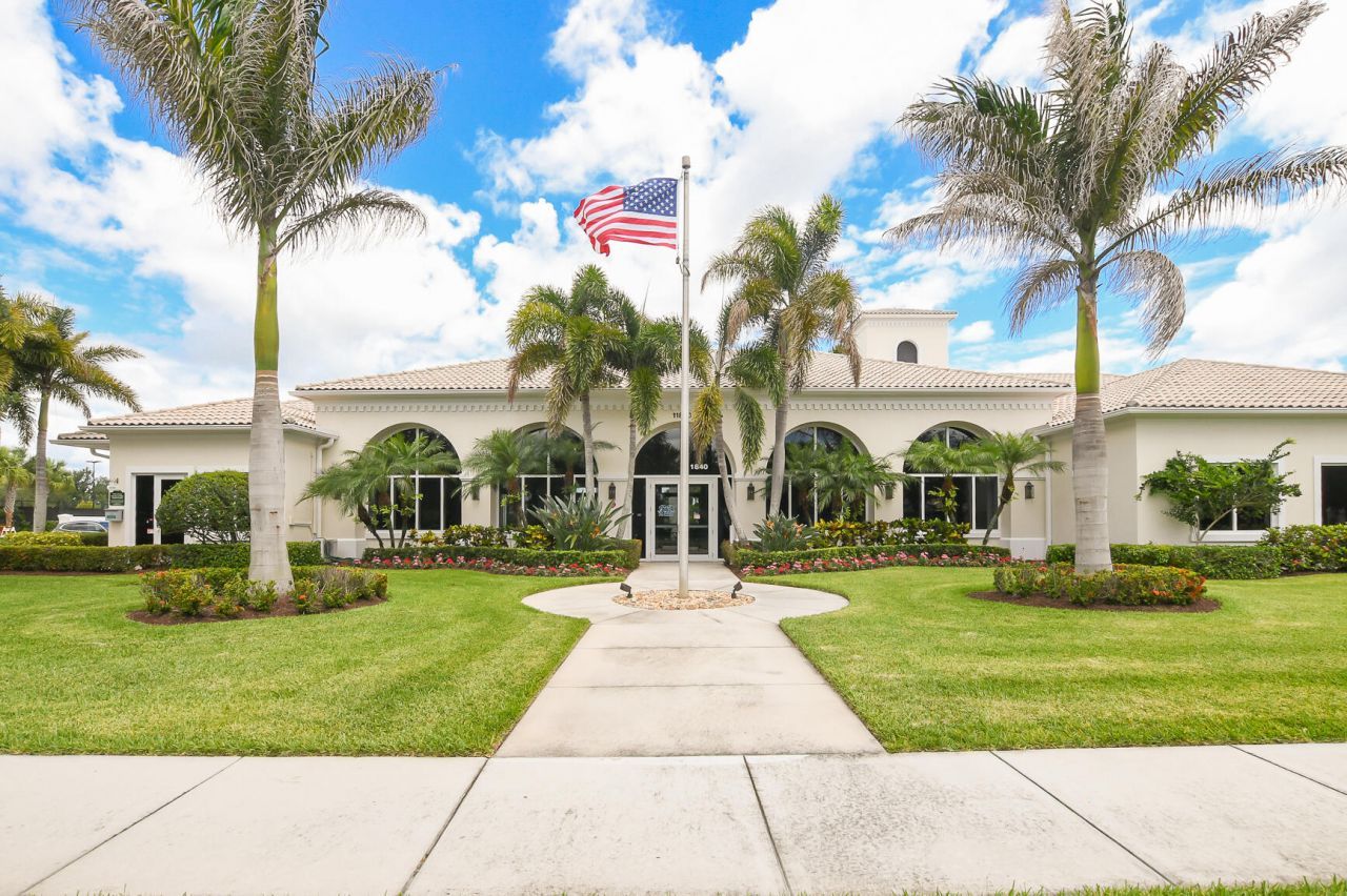 10653 SW Hartwick Drive, Port Saint Lucie, FL 34987 Photo