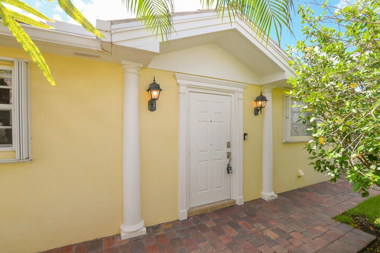 10653 SW Hartwick Drive, Port Saint Lucie, FL 34987 Photo