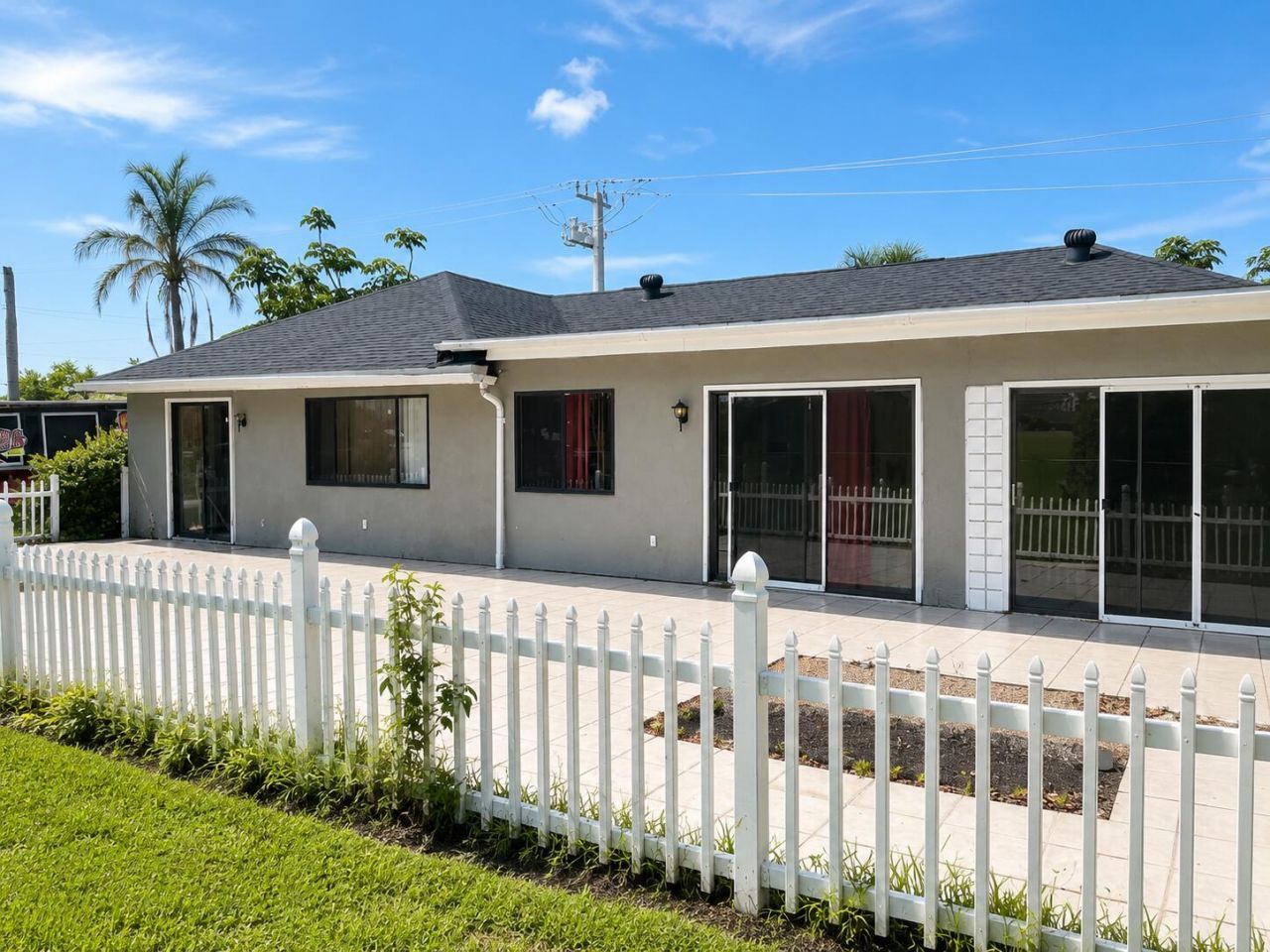 2411 SE Morningside Boulevard, Port Saint Lucie, FL 34952 Photo