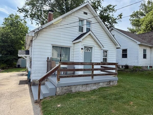 214 S Main Street, Huntingburg, IN 47542