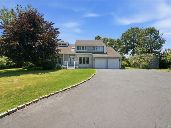117 Southfield Road, Baiting Hollow, NY 11933