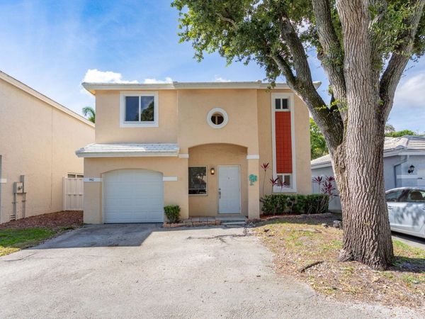 9812 NW 2nd Court, Plantation, FL 33324