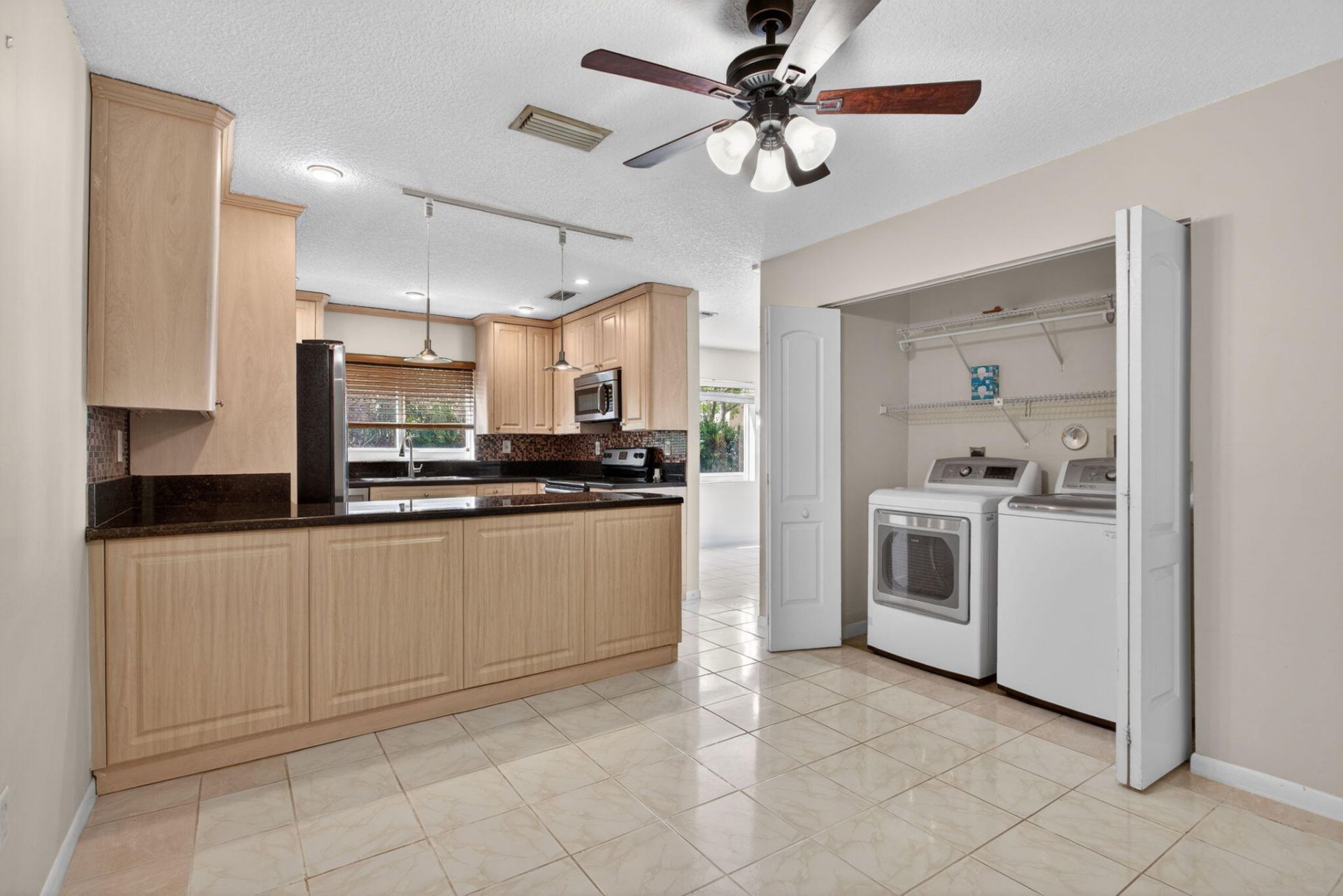 9812 NW 2nd Court, Plantation, FL 33324 Photo